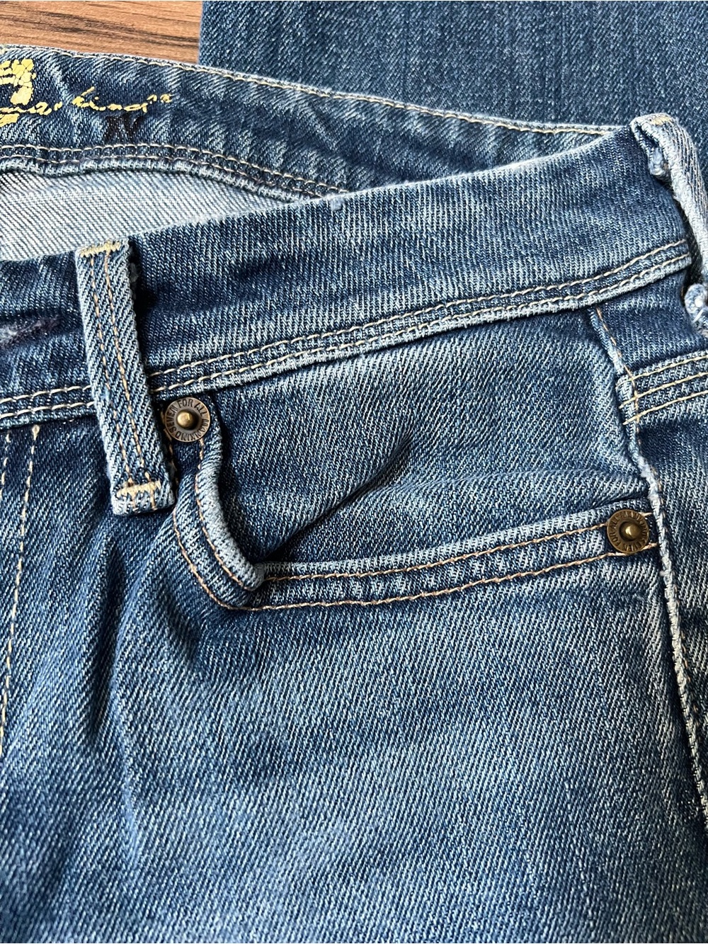 7 For All Mankind Blue Denim Jeans with Contrast Stitching - Picture 4 of 16